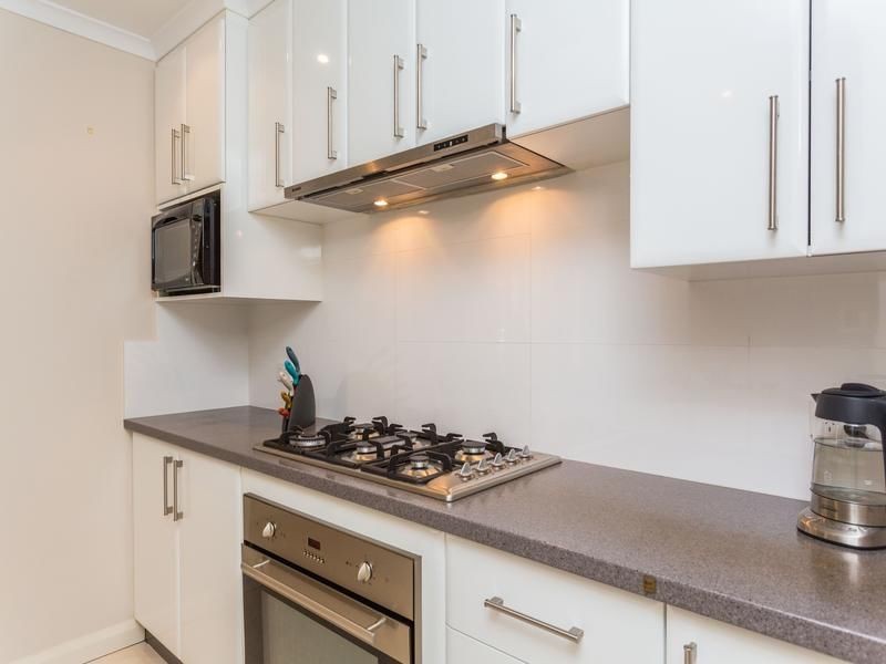 8 Milverton Avenue, Karrinyup WA 6018