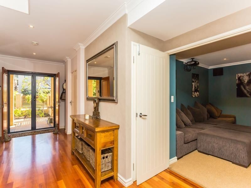 6 Sopwith Elbow, Maylands WA 6051