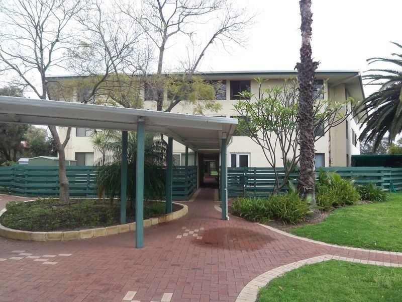 D6/25 Herdsman Parade, Wembley WA 6014