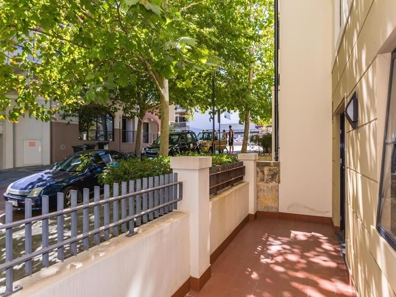 2/60-62 Henry Lawson Walk, East Perth WA 6004