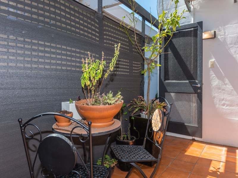 17 Little Brown Street, East Perth WA 6004