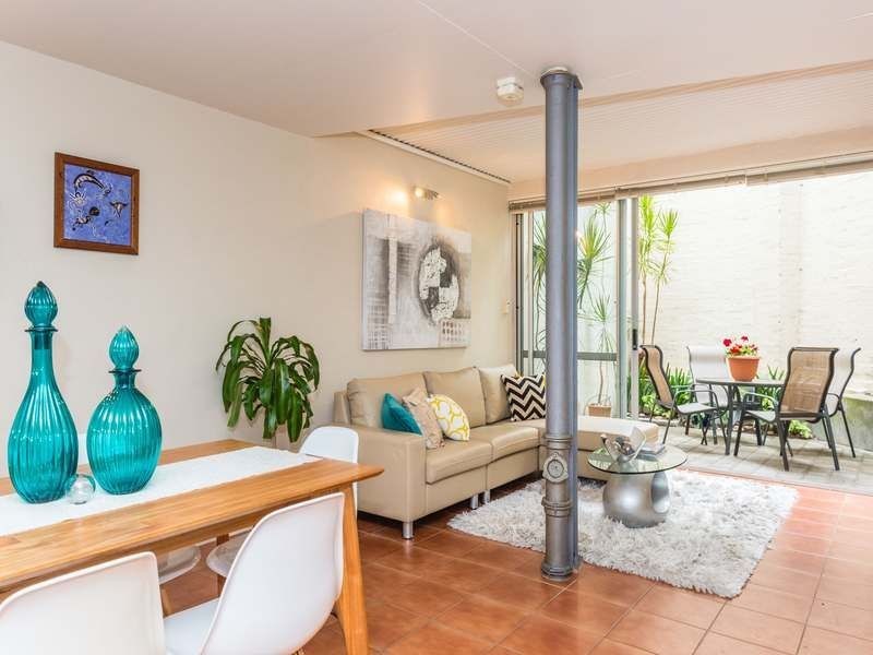 2 Little Brown Street, East Perth WA 6004