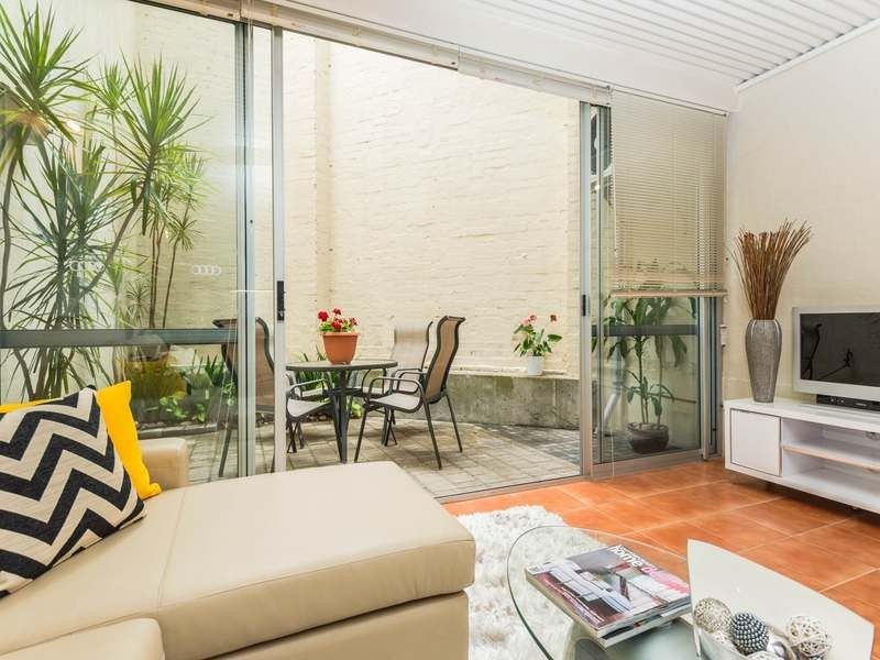 2 Little Brown Street, East Perth WA 6004