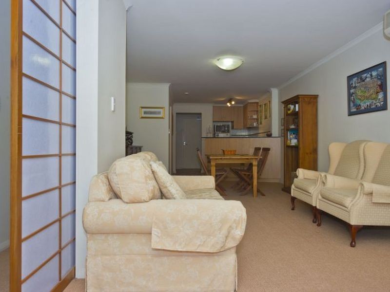 11/2 Colin Street, West Perth WA 6005