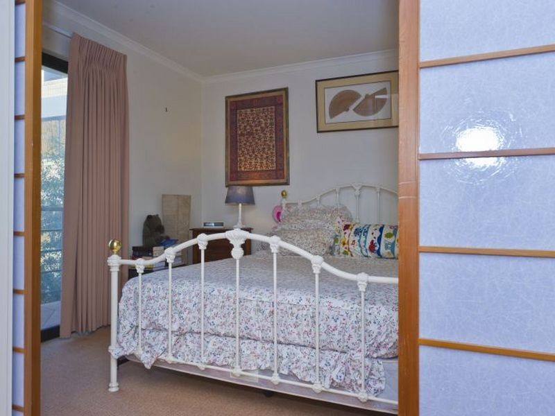 11/2 Colin Street, West Perth WA 6005