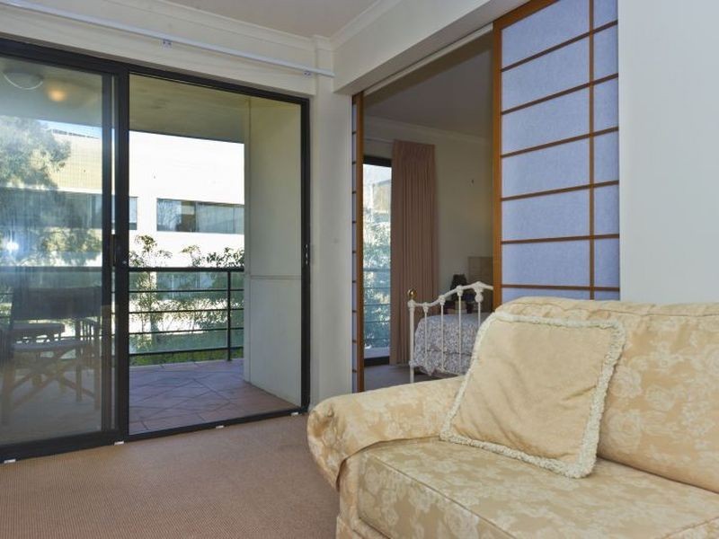 11/2 Colin Street, West Perth WA 6005