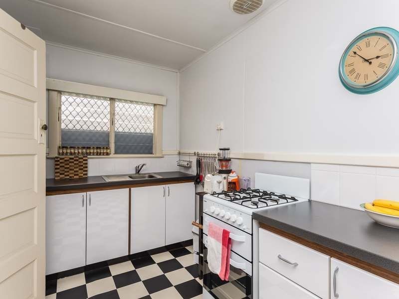 91 Kitchener Avenue, Victoria Park WA 6100