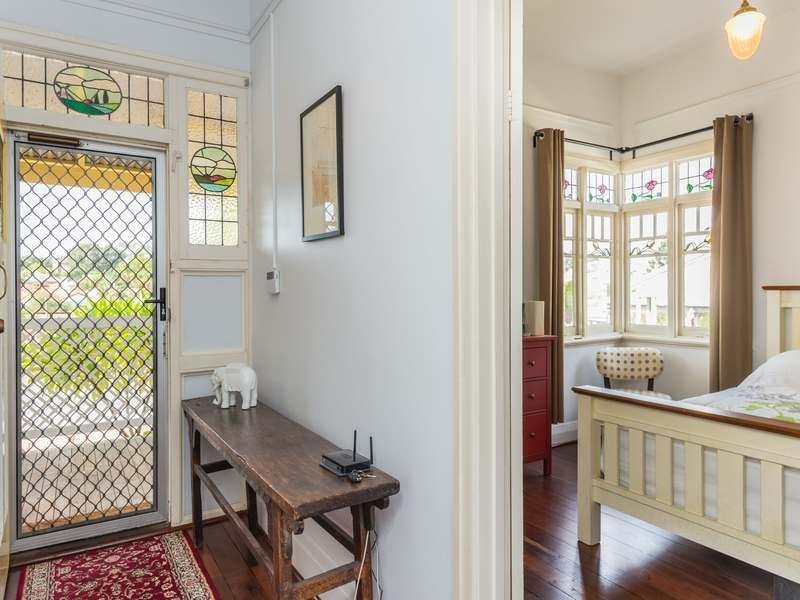 91 Kitchener Avenue, Victoria Park WA 6100