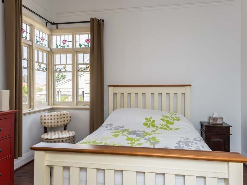 91 Kitchener Avenue, Victoria Park WA 6100