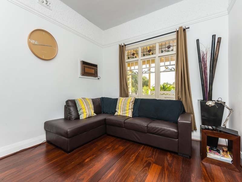 91 Kitchener Avenue, Victoria Park WA 6100