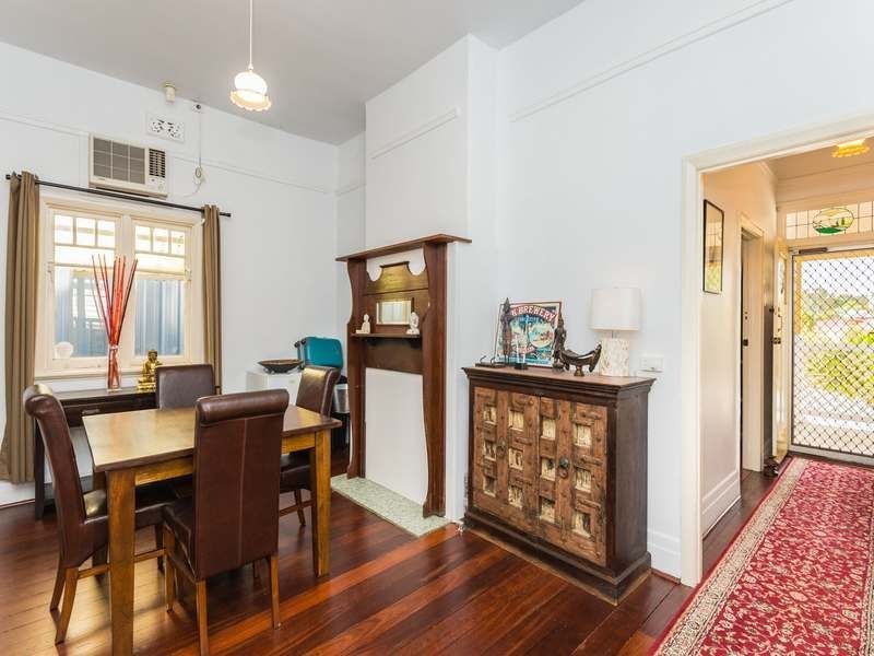 91 Kitchener Avenue, Victoria Park WA 6100