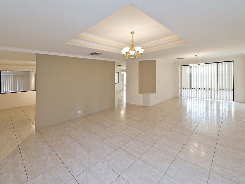 113 Torquata Boulevard, Helena Valley WA 6056