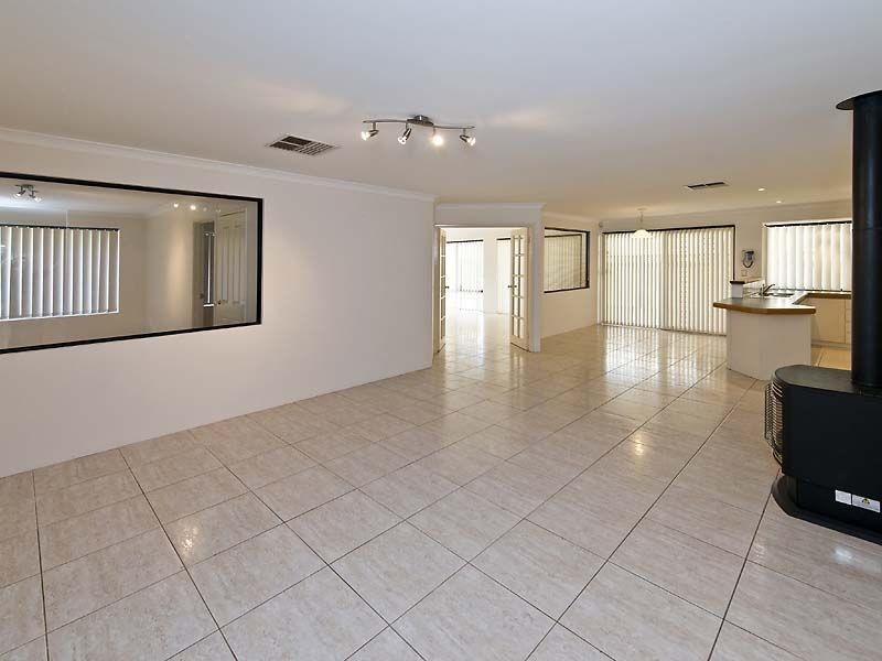 113 Torquata Boulevard, Helena Valley WA 6056