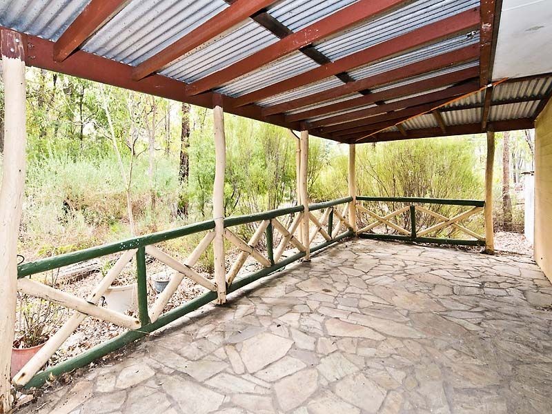 22 Campbell Way, Parkerville WA 6081