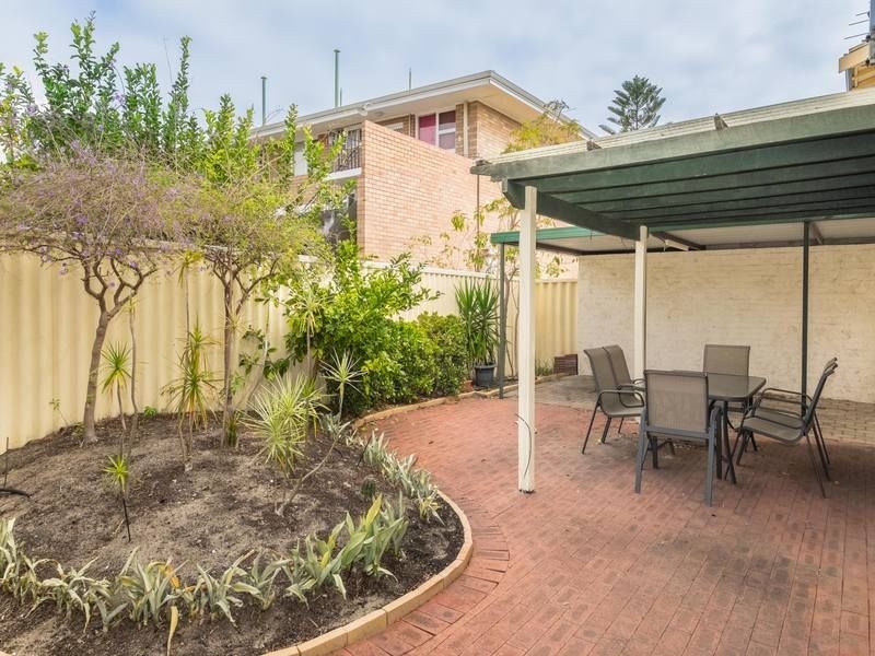 2/25 Renwick Street, South Perth WA 6151