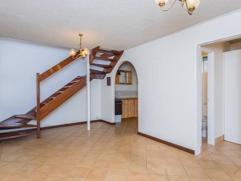 2/25 Renwick Street, South Perth WA 6151