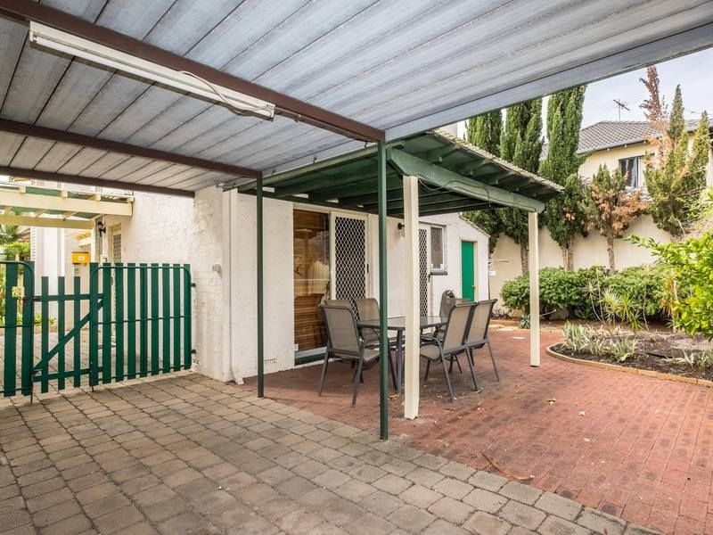 2/25 Renwick Street, South Perth WA 6151