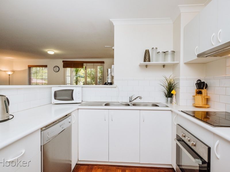 2/19 Little Shenton Lane, Northbridge WA 6003