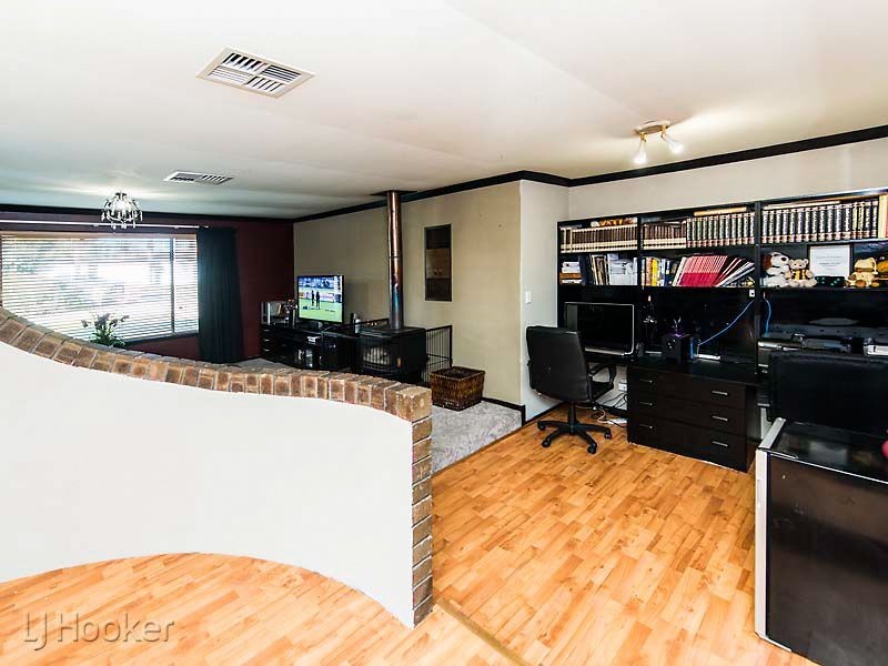 5 Marlock Court, Forrestfield WA 6058