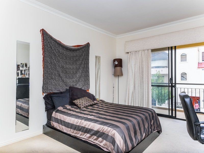 4/40 Victory Terrace, East Perth WA 6004