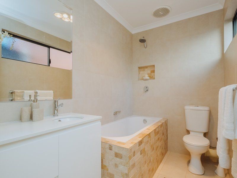 4 Flagstaff Lane, East Perth WA 6004