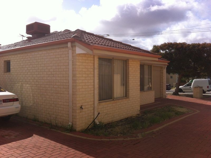 1/24 Eastdene Circle, Nollamara WA 6061