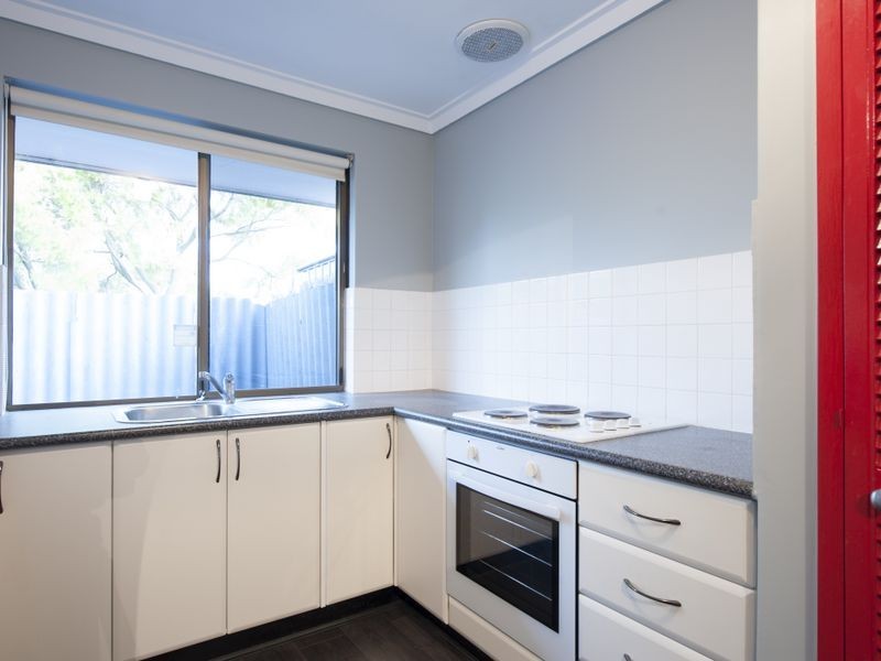 8/16 Rupert Street, Maylands WA 6051