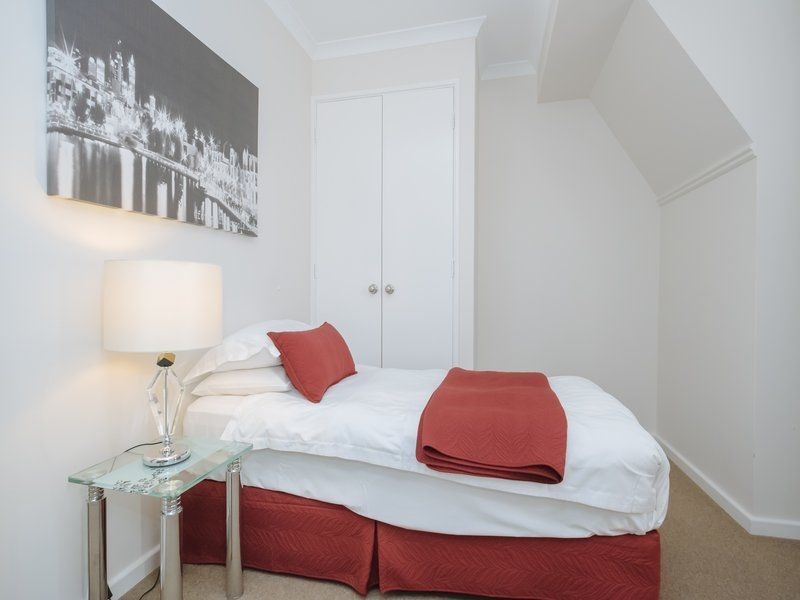 38/11 Regal Place, East Perth WA 6004