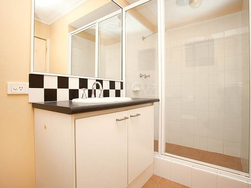 1/28 Bronte Street, East Perth WA 6004