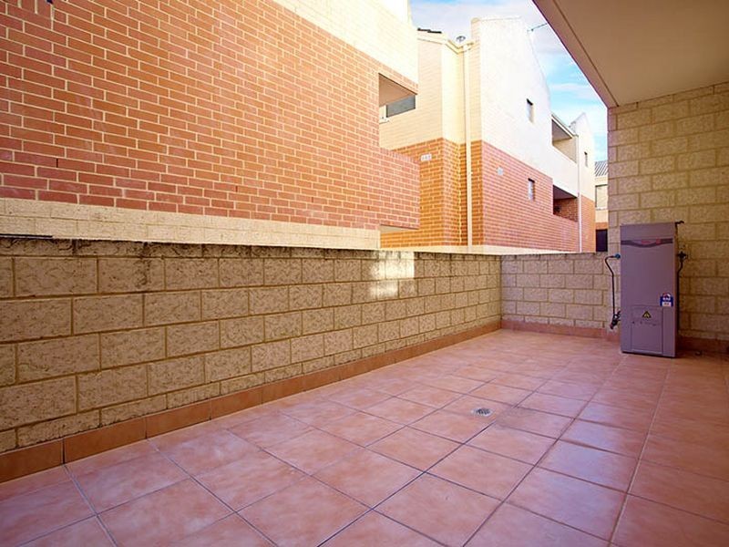 1/28 Bronte Street, East Perth WA 6004
