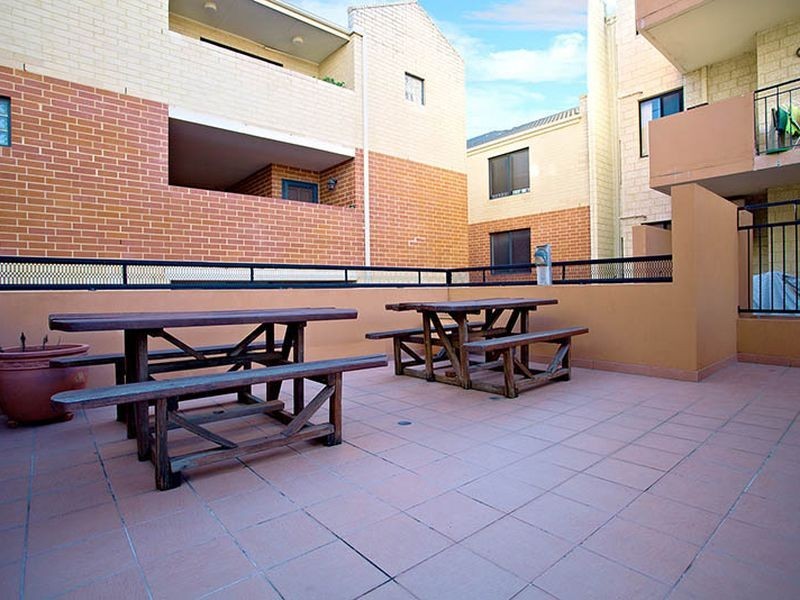 1/28 Bronte Street, East Perth WA 6004