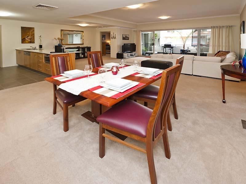 1/32 Fielder Street, East Perth WA 6004