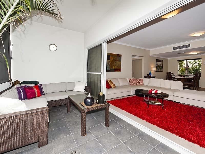 1/32 Fielder Street, East Perth WA 6004