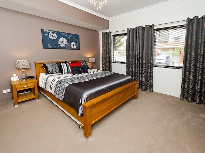 1/32 Fielder Street, East Perth WA 6004