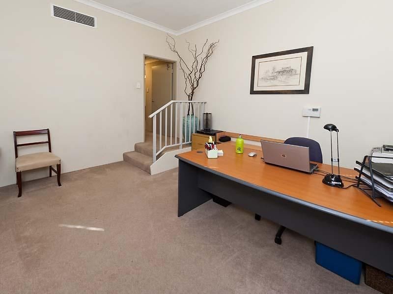 1/32 Fielder Street, East Perth WA 6004