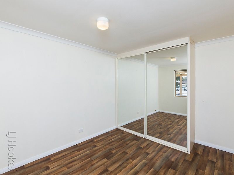 17 Trevallyn Gardens, South Lake WA 6164