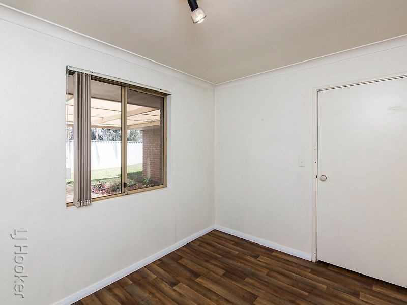 17 Trevallyn Gardens, South Lake WA 6164