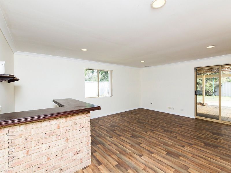 17 Trevallyn Gardens, South Lake WA 6164