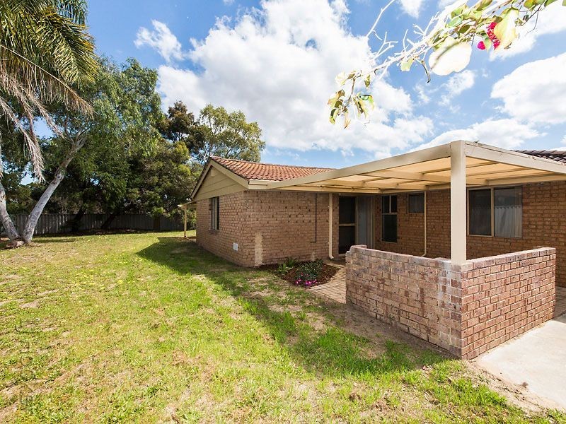 17 Trevallyn Gardens, South Lake WA 6164