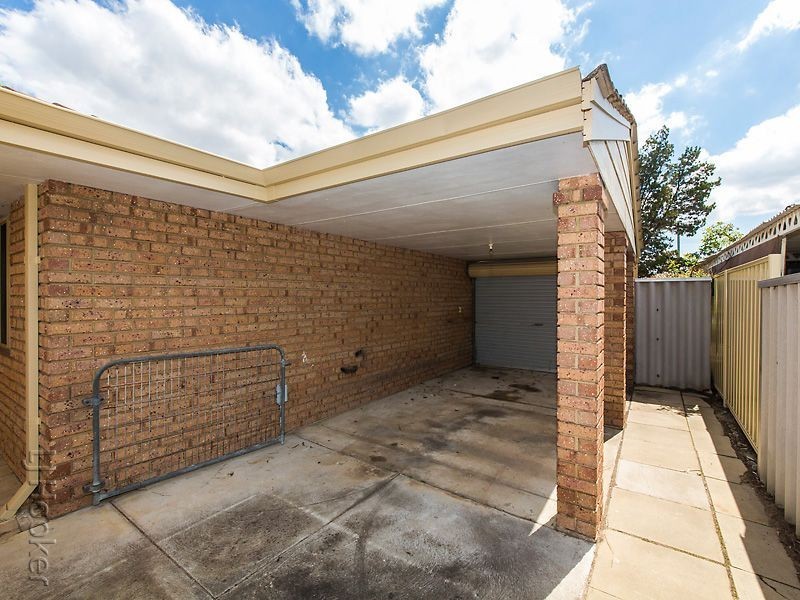 17 Trevallyn Gardens, South Lake WA 6164