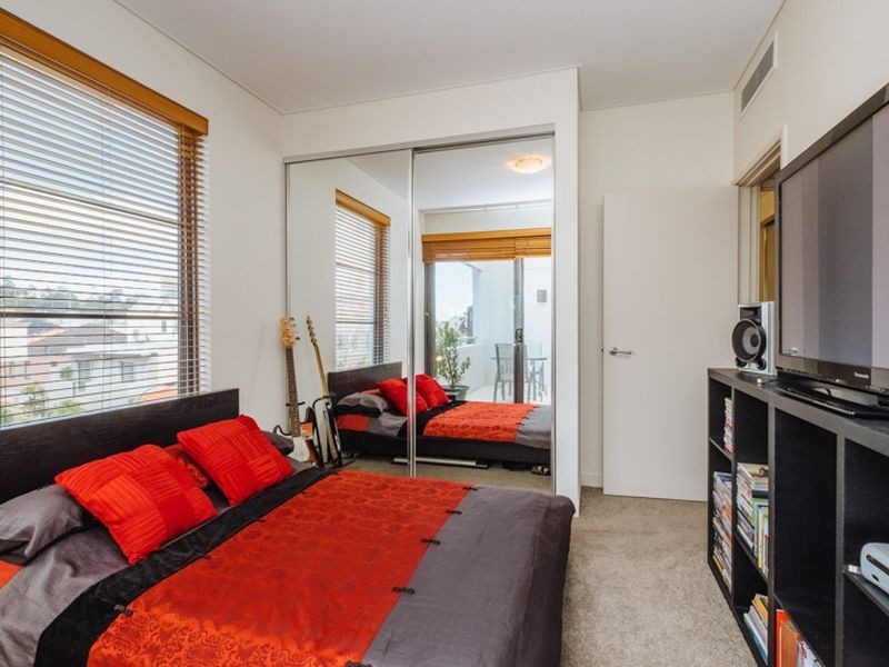 8/113 Royal Street, East Perth WA 6004