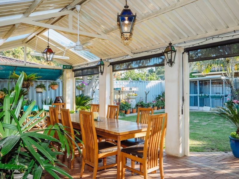 6 Coachwood Gardens, Ballajura WA 6066