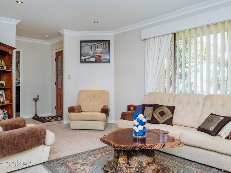 6 Coachwood Gardens, Ballajura WA 6066