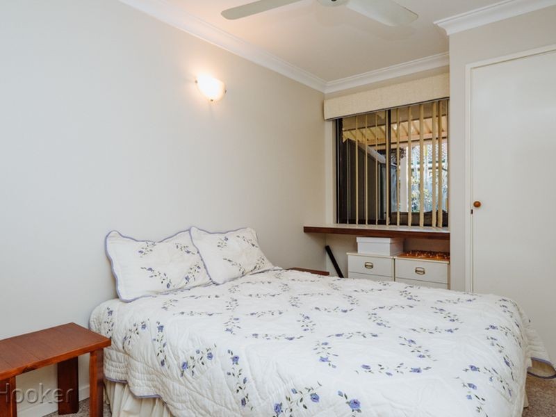 6 Coachwood Gardens, Ballajura WA 6066