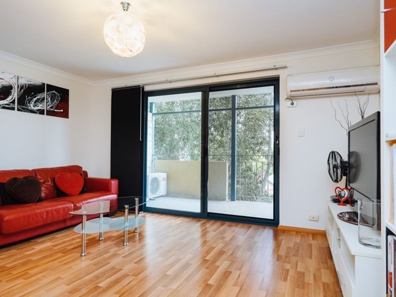 25/40 Wellington Street, East Perth WA 6004