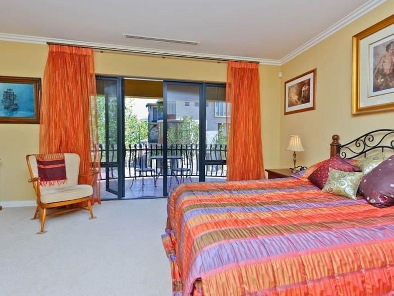 5 Haig Park Circle, East Perth WA 6004