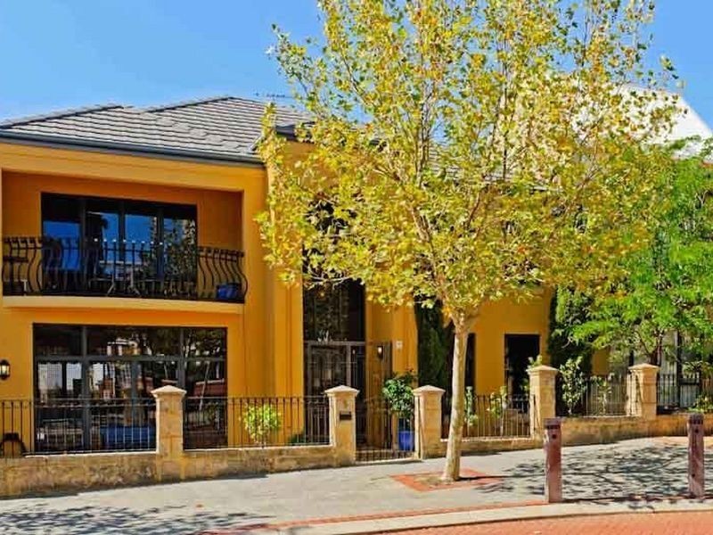 5 Haig Park Circle, East Perth WA 6004