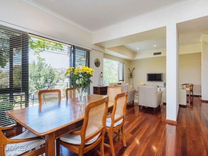 8 Jewell Lane, East Perth WA 6004