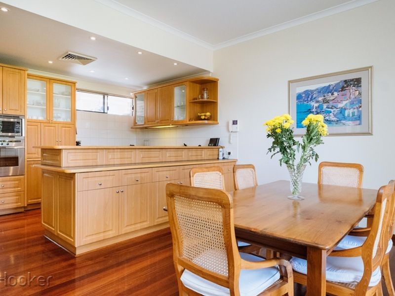 8 Jewell Lane, East Perth WA 6004