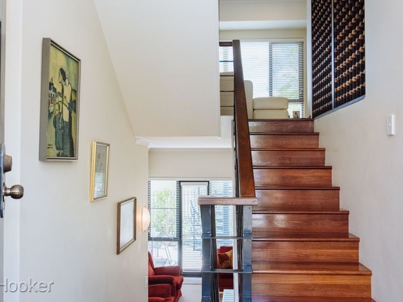 8 Jewell Lane, East Perth WA 6004